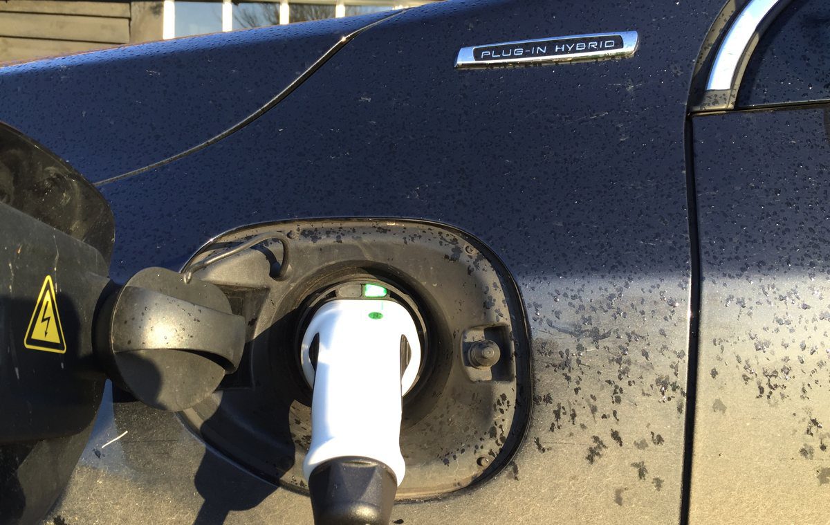 Volvo Type 2 car charging